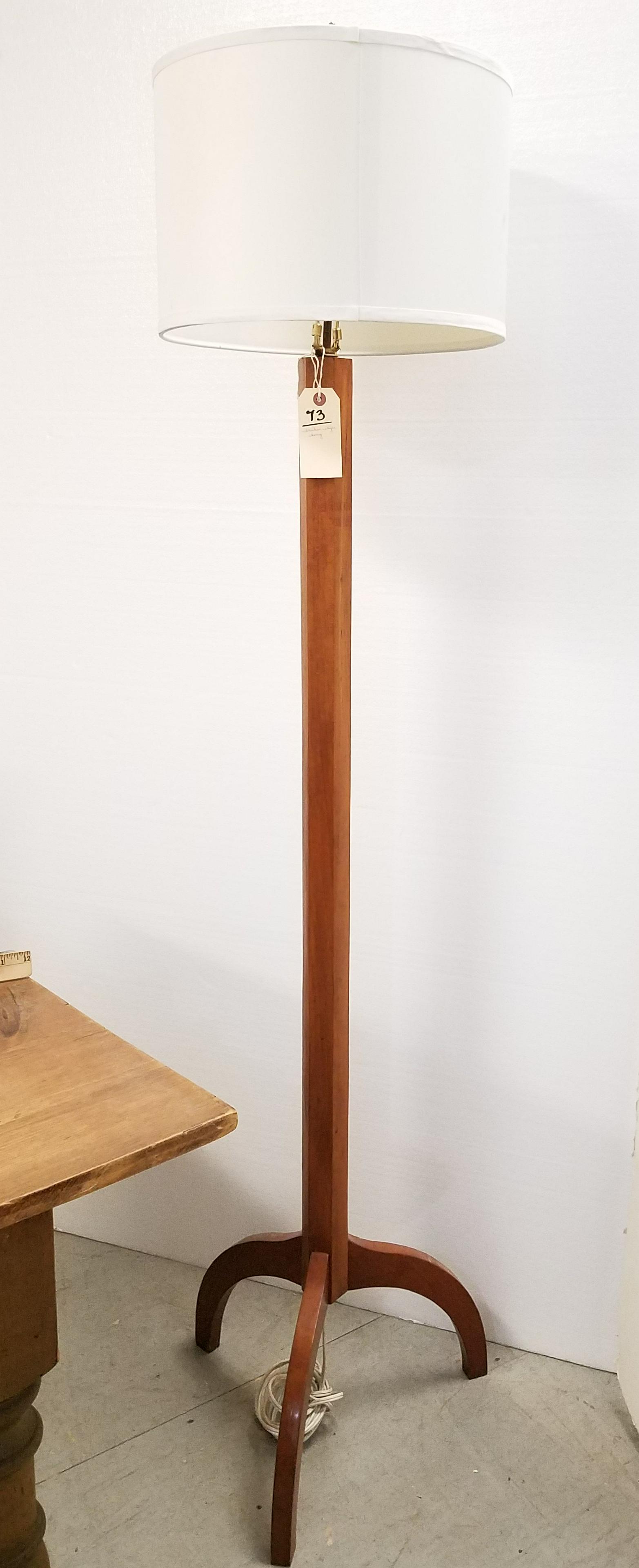 SHAKER STYLE CHERRY FLOOR LAMP 66 1/2" (1 of 4)