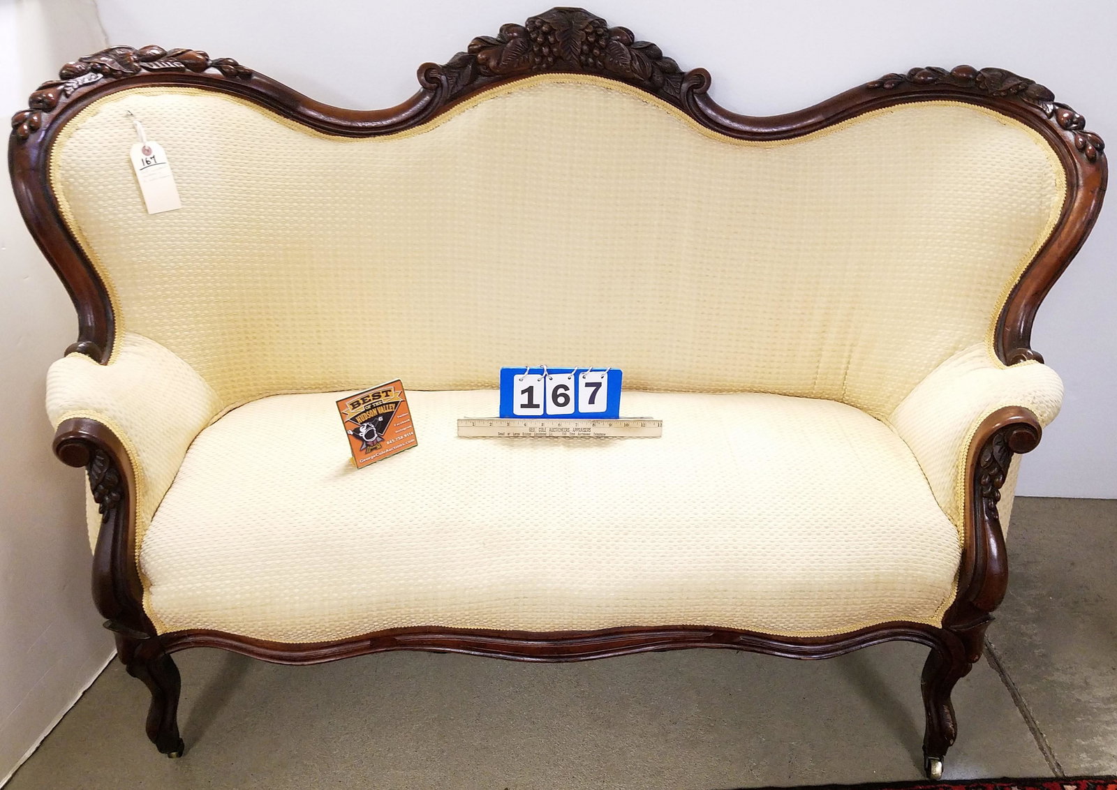 VICT. CARVED WALNUT FRAME SETTEE 5' W/2 CARVED WALNUT SIDE CHAIRS (1 of 4)