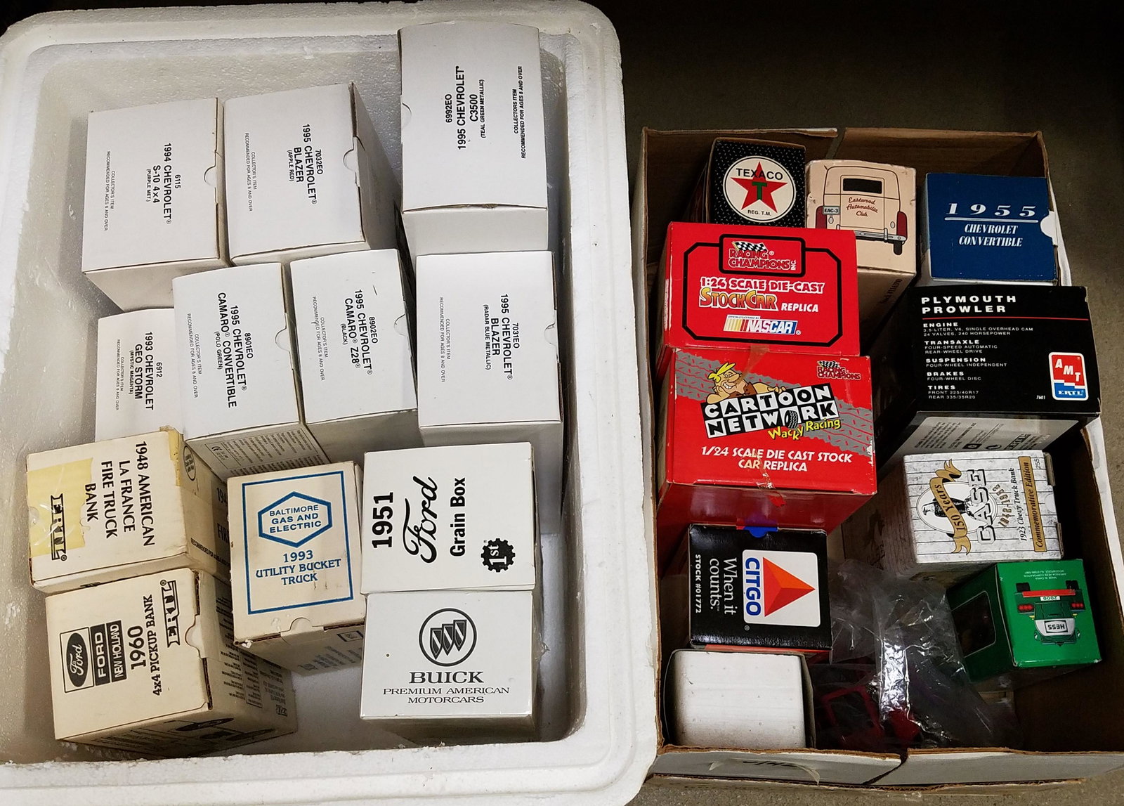 2 BXS 23 PC ERTL AMT TOY CAR MODELS, TRUCK BANKS, TEXICO TRUCK BANK, NASCAR MODELS-FLINTSTONE ETC (1 of 3)