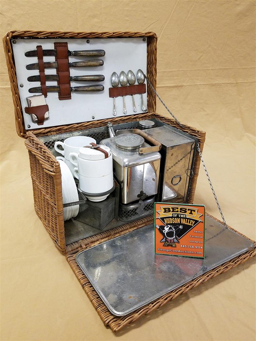 WICKER PICNIC BASKET 9 1/2"H X 15"W X 9"D (1 of 3)