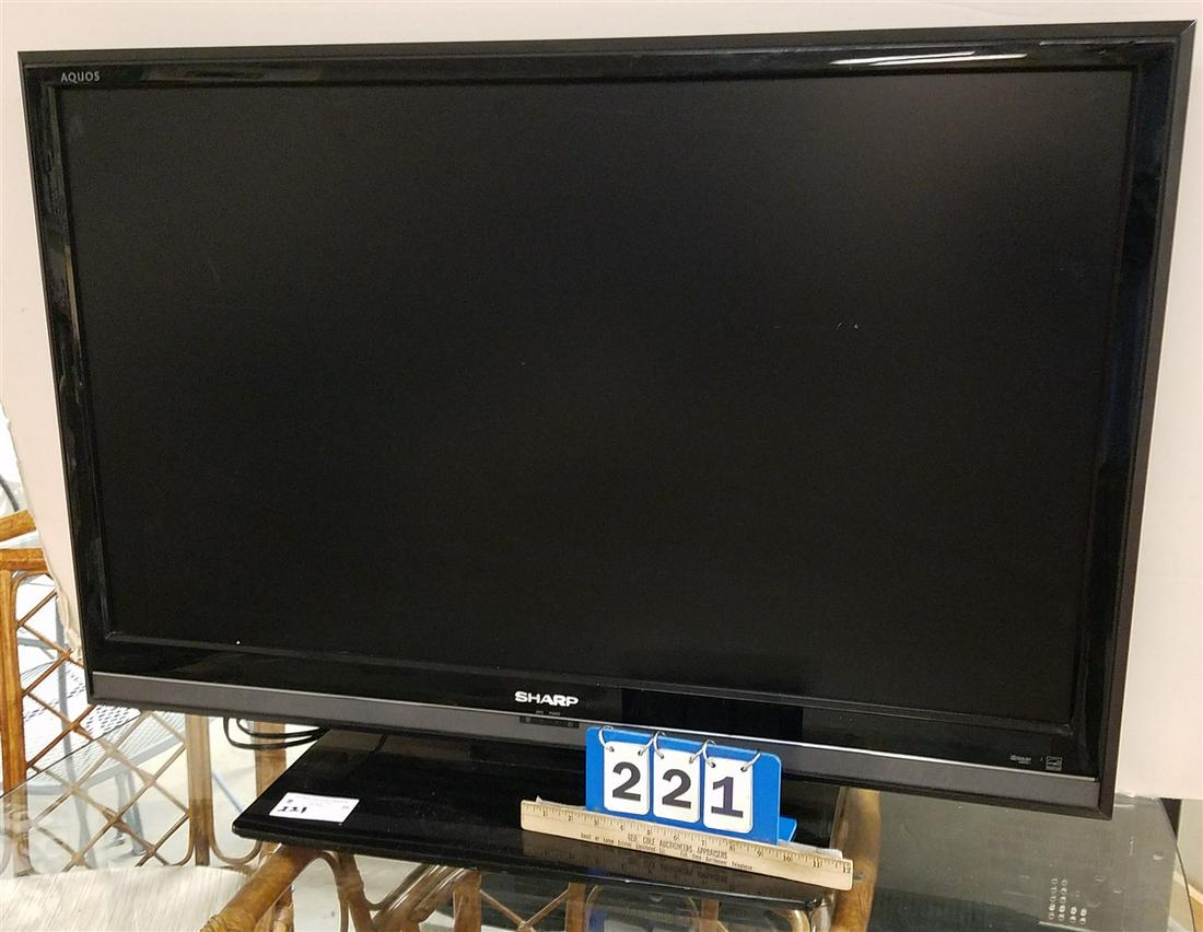 SHARP AQUOS FLAT SCREEN TV (1 of 4)
