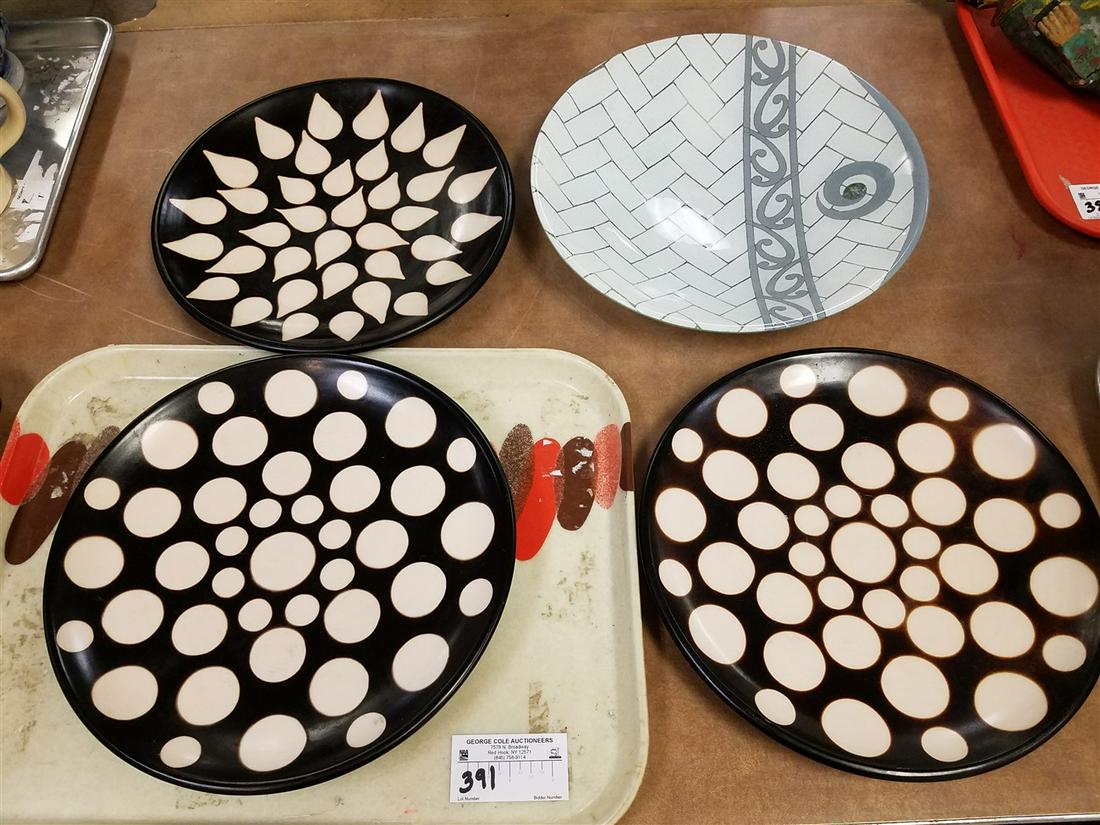 TRAY 3 PERUVIAN POTTERY CHARGERS 12"DIAM, NEW ZEALAND MAORI BOY GLASS BOWL 2"H X 12 1/2"DIAM. (1 of 4)