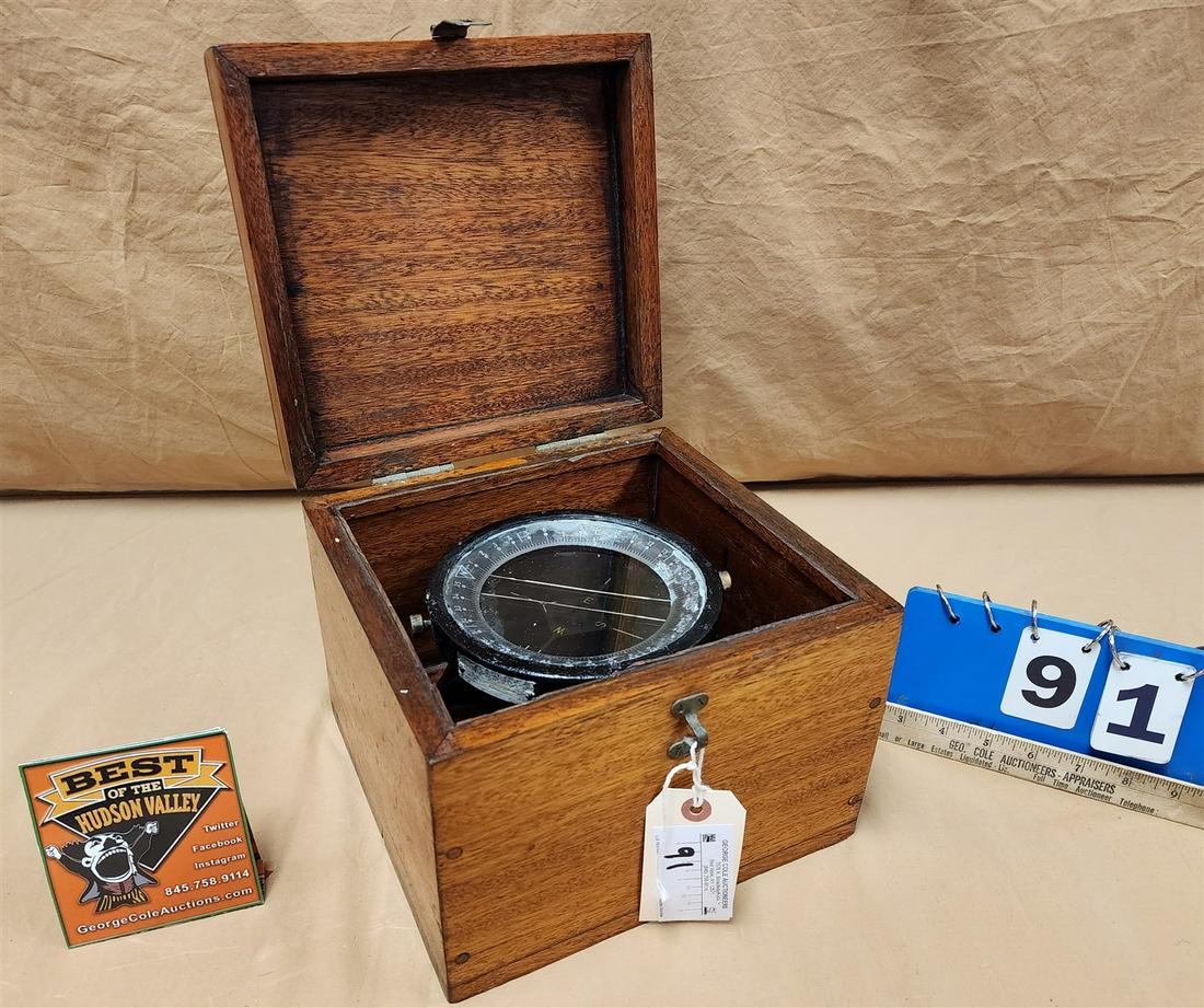 CAPTAIN DORY COMPASS IN MAHOG BX 8"H X 9-3/4"W X 9-1/4"D (1 of 3)