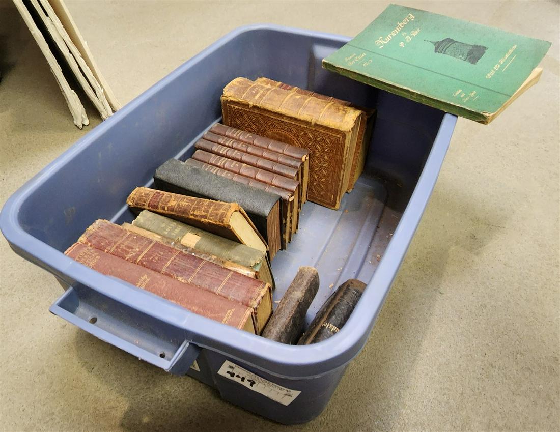 TUB BOOKS HOMES AMER. STATESMAN 1854, DOMESTIC MEDICINE BY WM. BUCHAN 1809, THE AUALECTIC MAGAZINE: TUB BOOKS HOMES AMER. STATESMAN 1854, DOMESTIC MEDICINE BY WM. BUCHAN 1809, THE AUALECTIC MAGAZINE 1814 ETC
