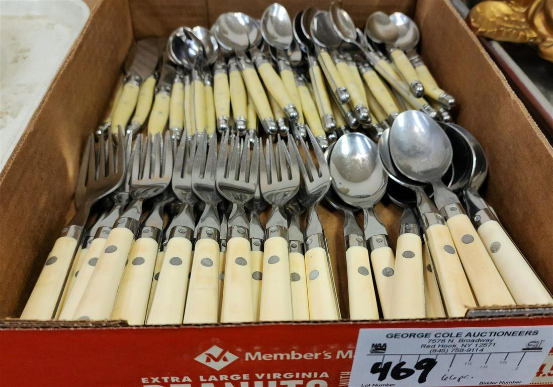 TRAY FLATWARE 66 PC. (1 of 2)