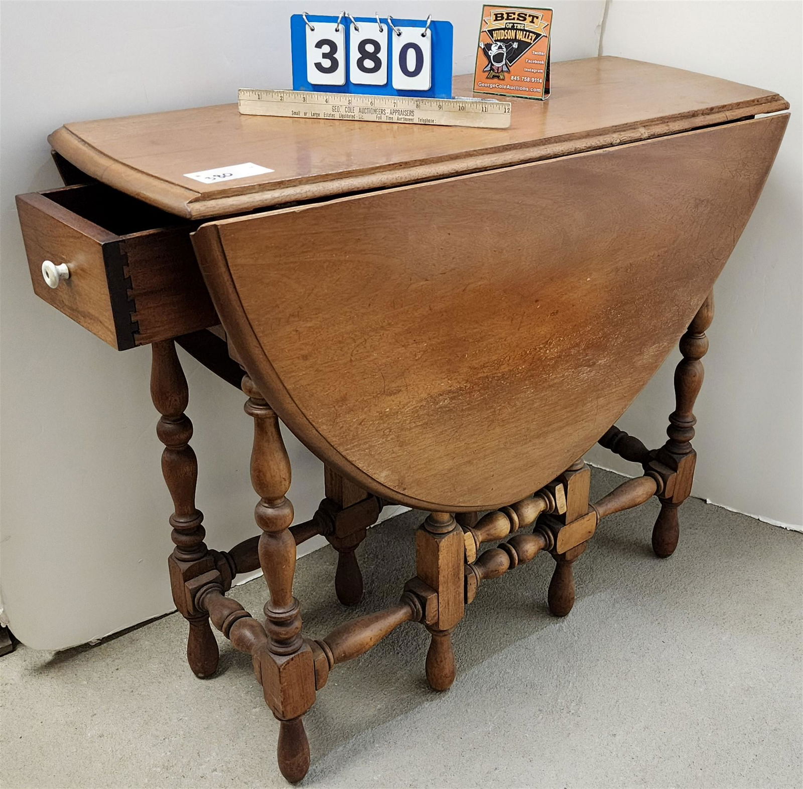 MAHOG 1 DRAWER GATE LEG TABLE 30 1/2"H X 35 1/2"W X 14"D (1 of 2)