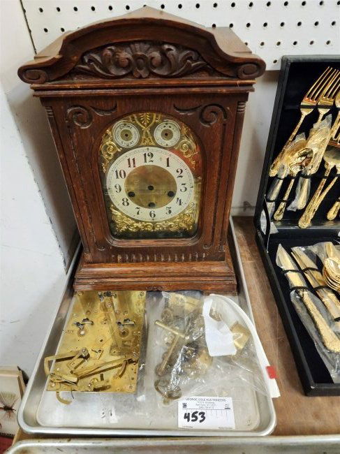 TRAY OAK BRACKET CLOCK CASE W/ WORKS 16 1/2"H X 11 1/2"W X 8 1/4"D (1 of 1)