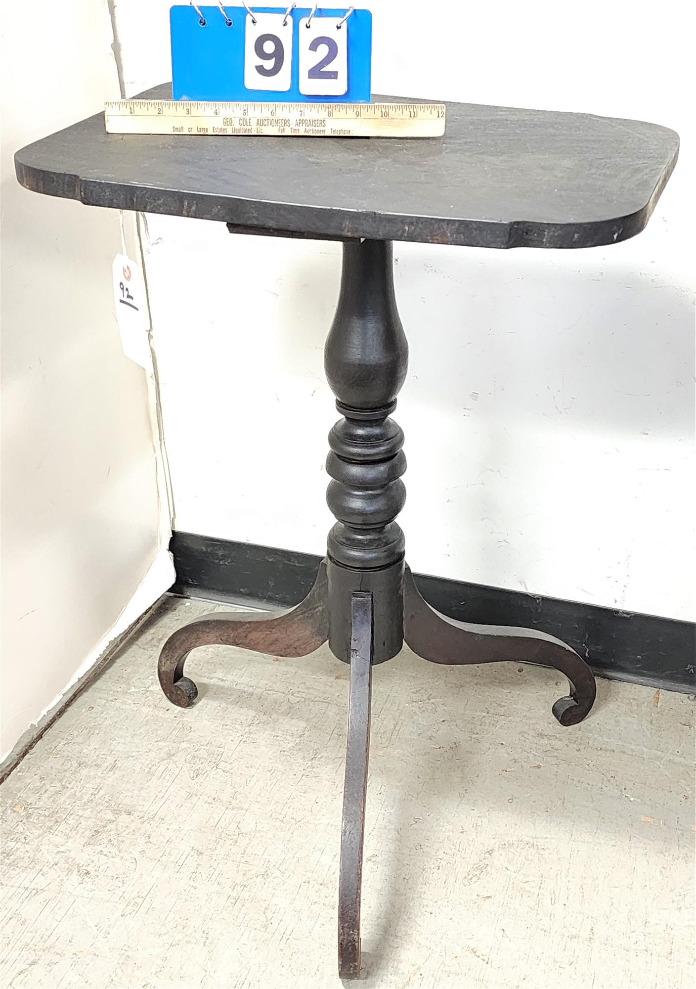 EALRY 19TH C. MAHOG CANDLESTAND 29-1/2"H X 21"W X 16-1/4"D: EALRY 19TH C. MAHOG CANDLESTAND 29-1/2"H X 21"W X 16-1/4"D