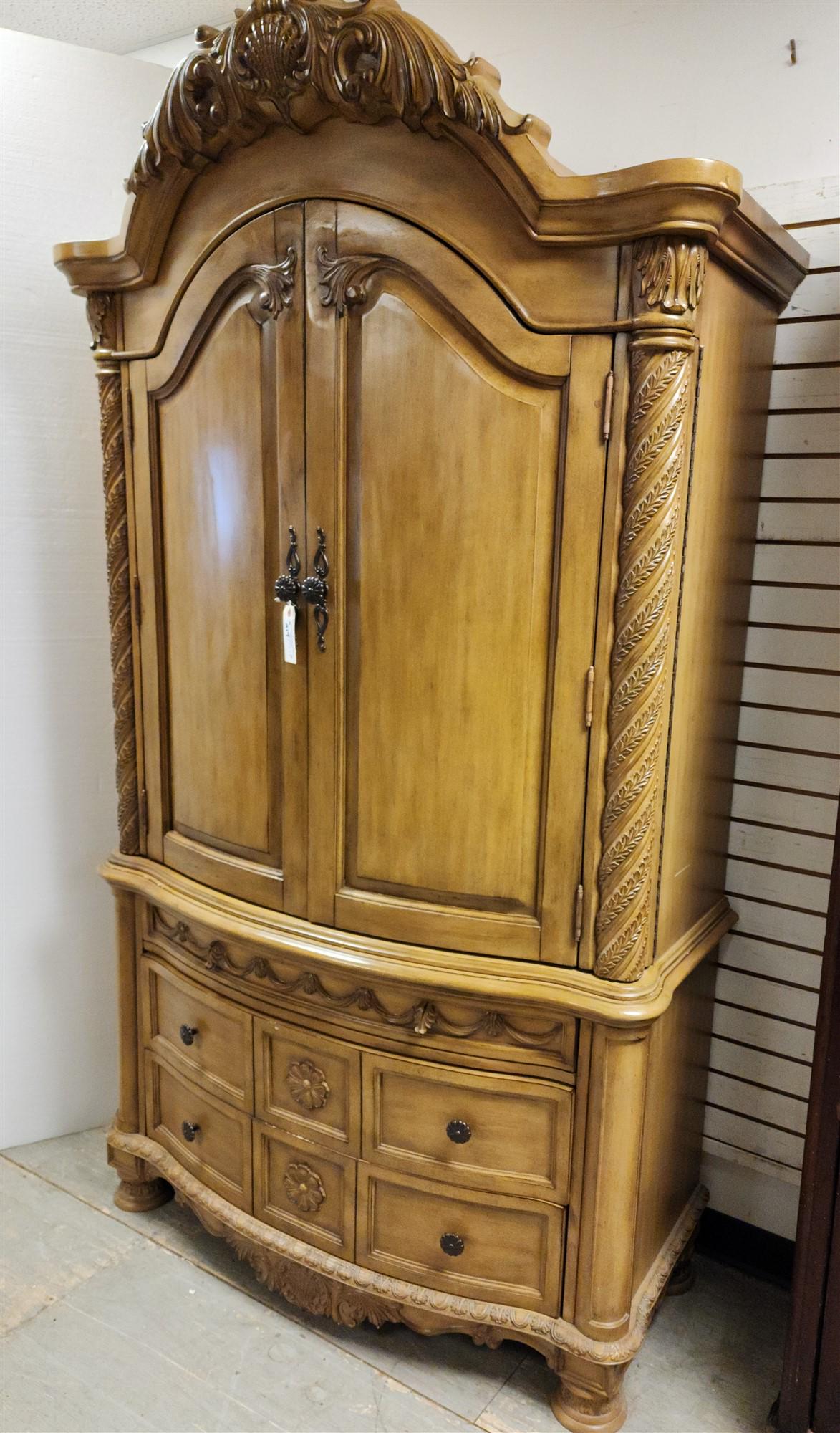 CONTEMP. CHIFFEROBE 7'3"H X 50"W X 22"D: CONTEMP. CHIFFEROBE 7'3"H X 50"W X 22"D