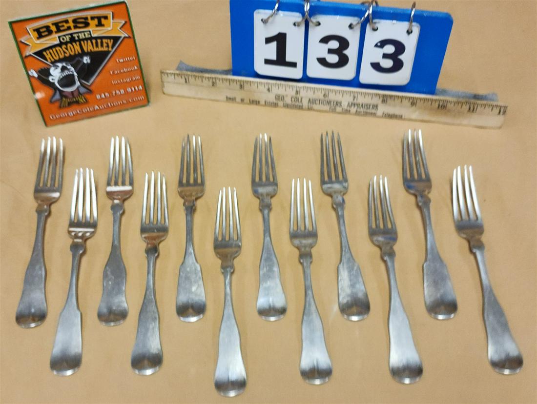 LOT 12 DAVIS PALMER CO. COIN DINNER FORKS 16.13 OZT: LOT 12 DAVIS PALMER CO. COIN DINNER FORKS 16.13 OZT