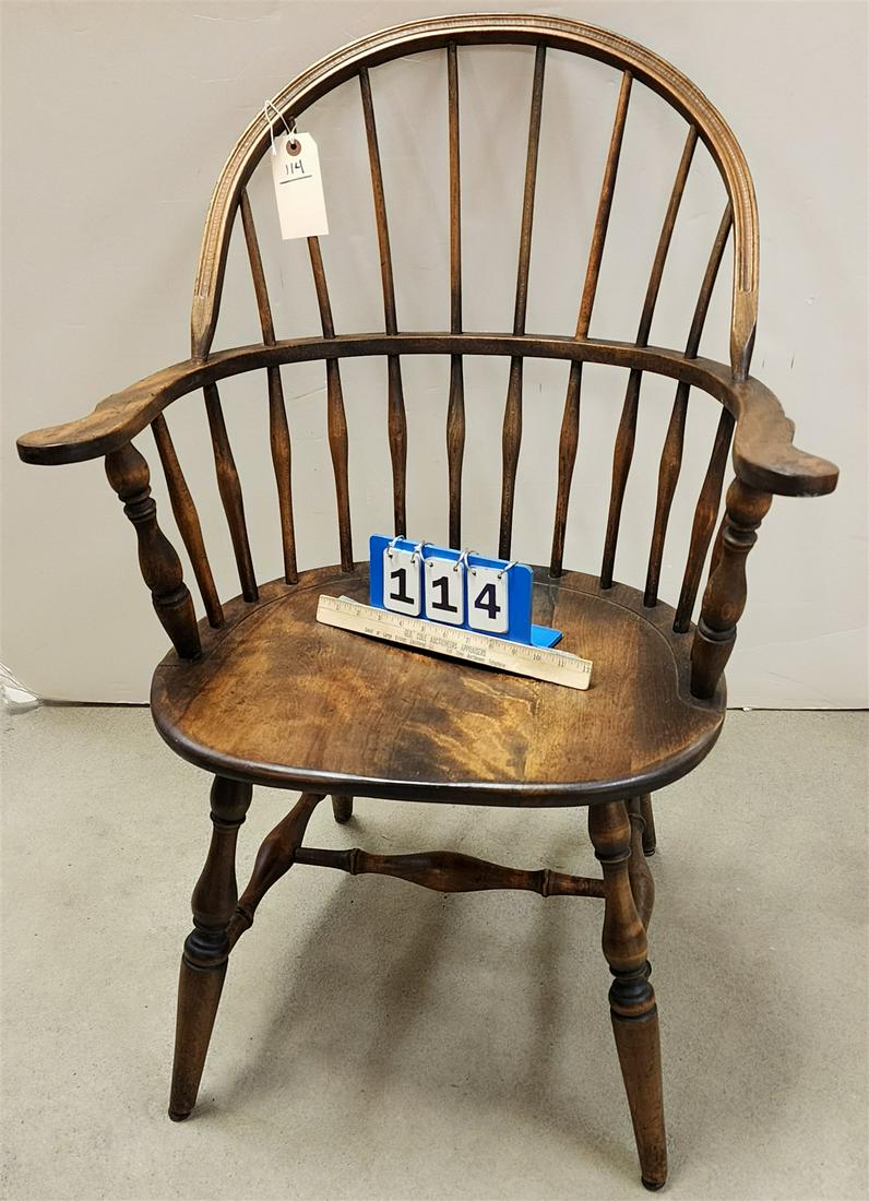 WINDSOR ARMCHAIR: WINDSOR ARMCHAIR