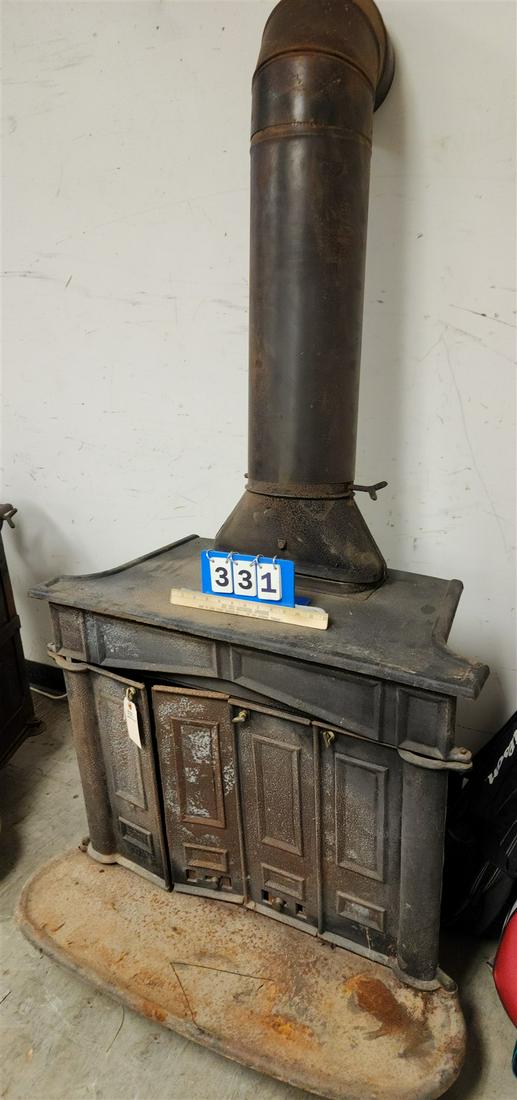 CAST IRON FRANKLIN STOVE 30 1/2"H X 31"W X 24"D (1 of 5)