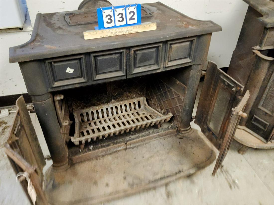 CAST IRON FRANKLIN STOVE 31 1/2"H X 37 1/2"W X 25"D (1 of 4)