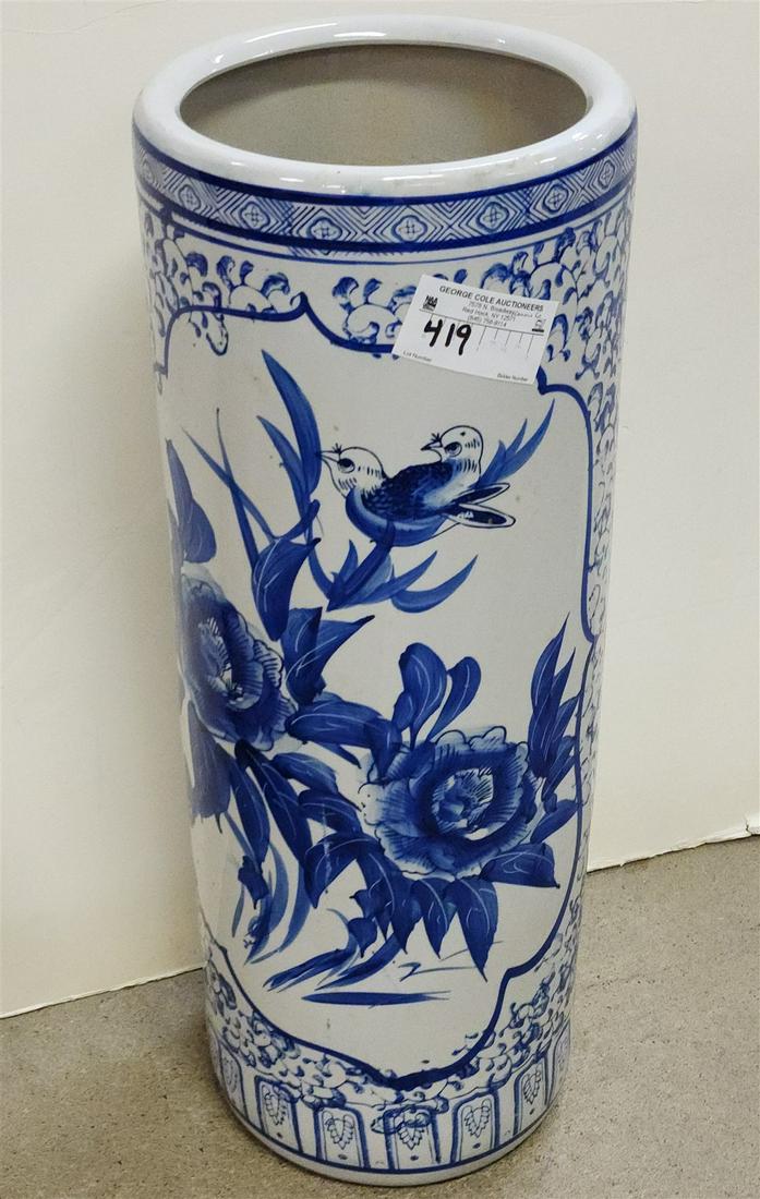 CHINESE PORCELAIN UMBRELLA STAND 24 1/2"H X 9" DIAM.: CHINESE PORCELAIN UMBRELLA STAND 24 1/2"H X 9" DIAM.