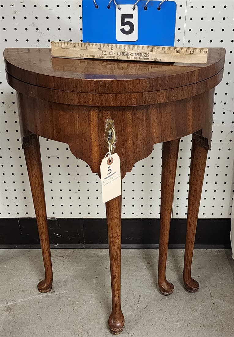 QA STYLE BURL WALNUT SWING LEG SIDE STAND MCKENZIE GALLERIES 24 1/2"H X 18"W-WHEN OPEN 18"DIAM.: QA STYLE BURL WALNUT SWING LEG SIDE STAND MCKENZIE GALLERIES 24 1/2"H X 18"W-WHEN OPEN 18"DIAM.