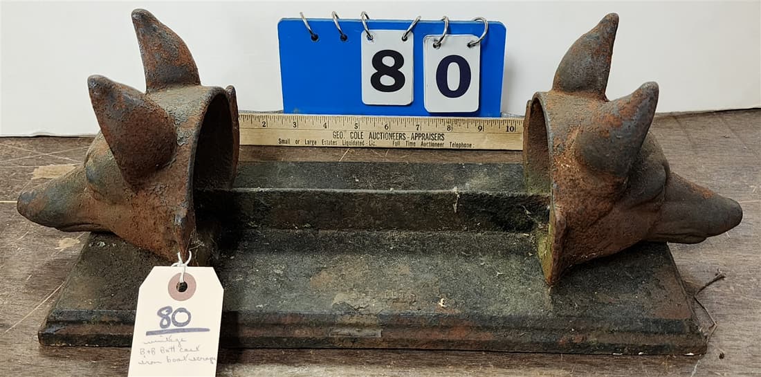VINTAGE CAST IRON FOX BOOT SCRAPE B&B BUTT (1 of 2)