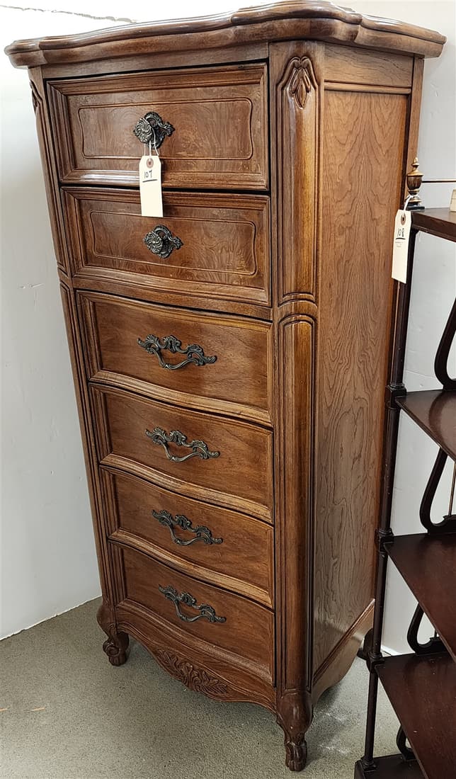 LEXINGTON OAK 6 DRAWER CHEST 56 1/2"H X 26"W X 18"D (1 of 3)