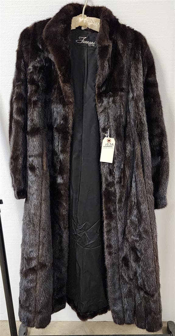 BLACK MINK FULL LENGTH COAT: BLACK MINK FULL LENGTH COAT