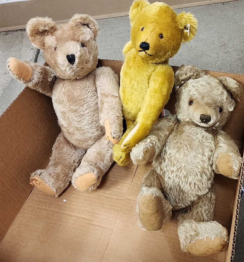 BX 3 STEIFF JOINTED BEARS 2 VINTAGE (1 of 4)
