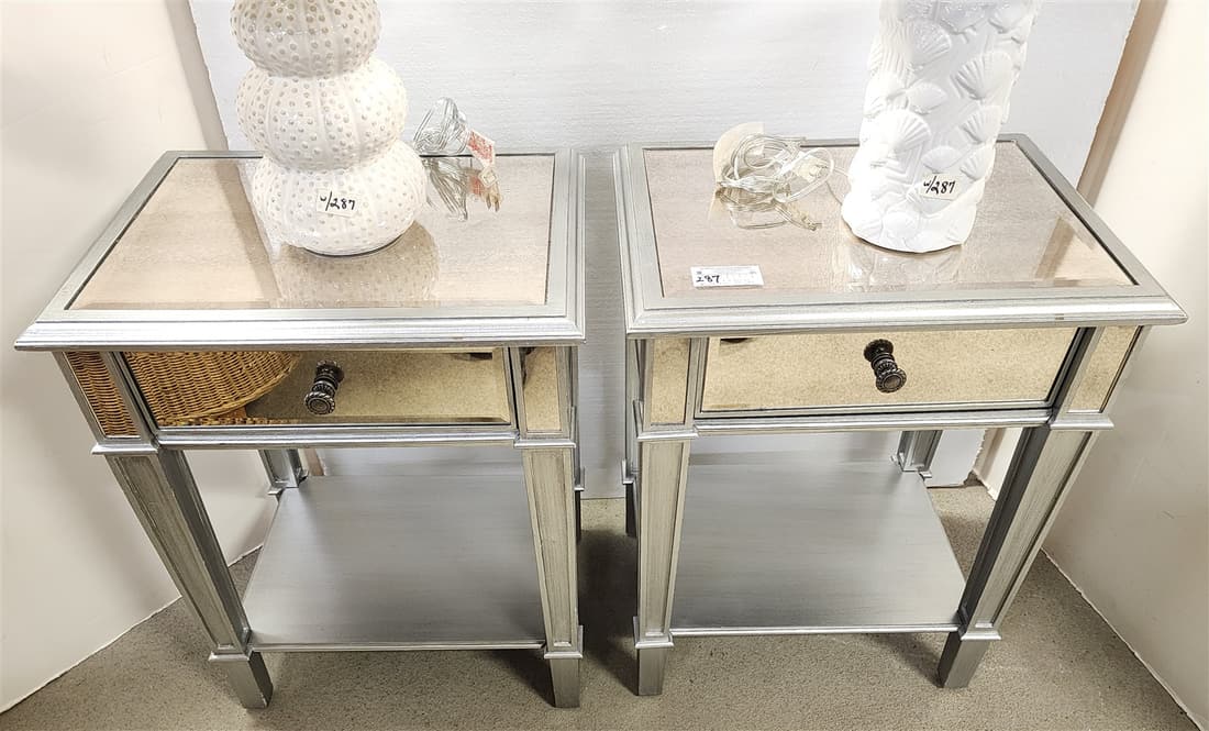 PR MIRRORED 1 DRAWER END STANDS 28-1/2" X 22"W X 16"D W/2 LAMPS (1 of 4)