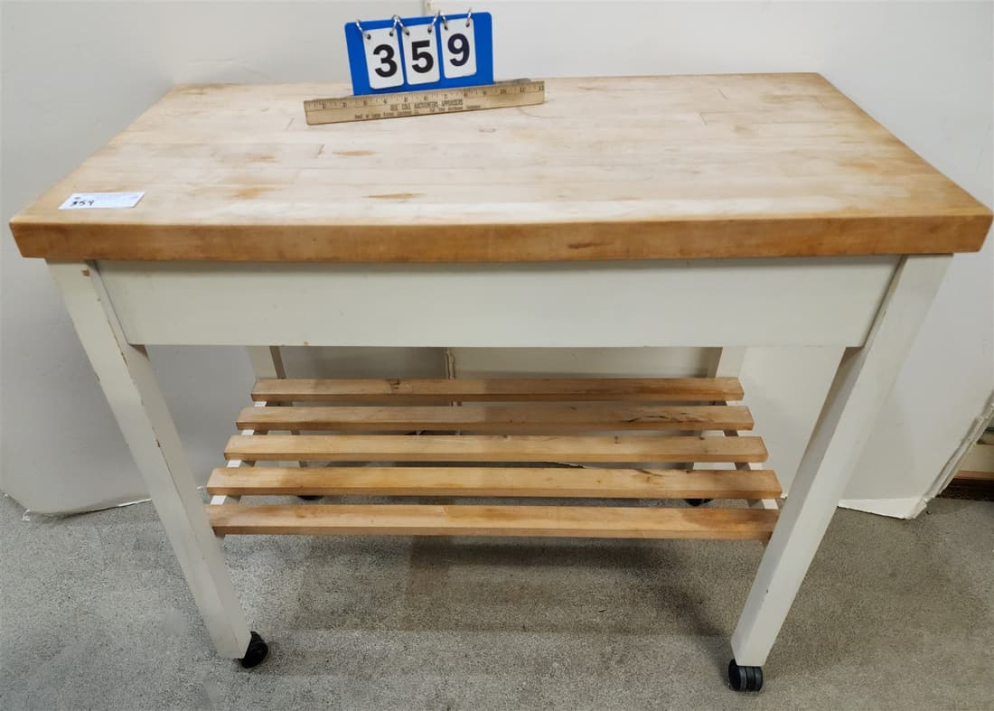 KITCHEN BUTCHER BLOCK TOP WK TABLE 3'W X 18"D (1 of 3)