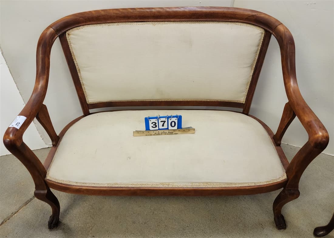 C1915 MAHOG SETTEE 34"H X 47"W X 21"D: C1915 MAHOG SETTEE 34"H X 47"W X 21"D