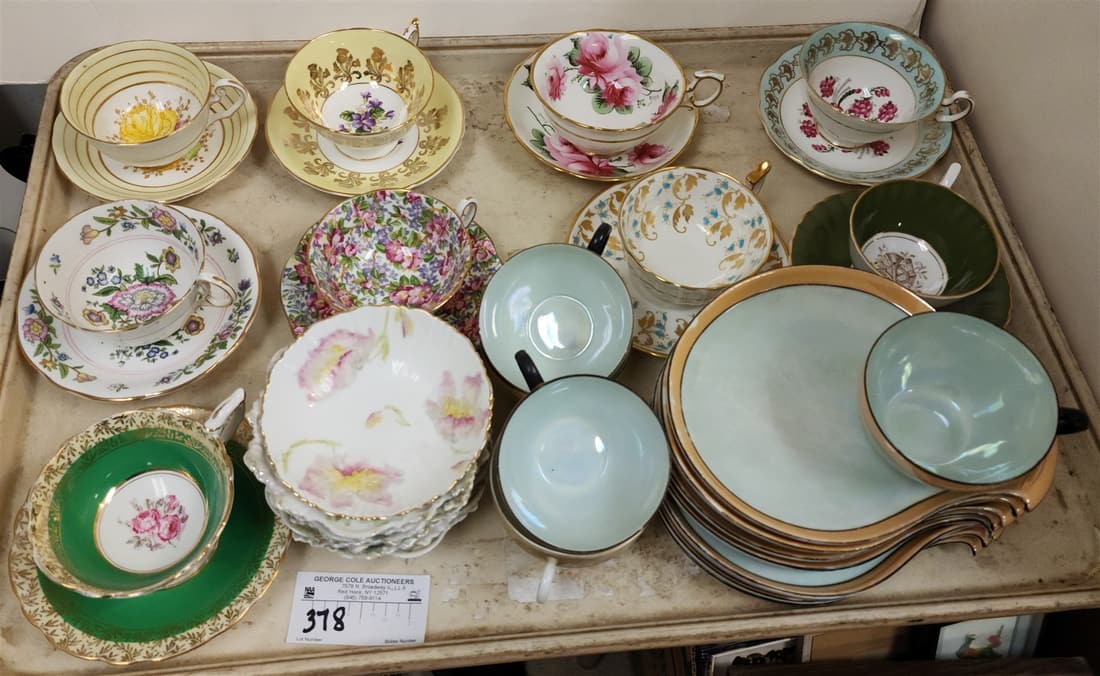 TRAY 9 CUPS W/SAUCERS, BAVARIA CUPS AND DESSERT PLATES, BERRY BOWLS (1 of 7)