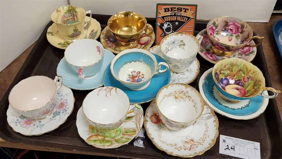 TRAY 10 AYNSLEY CUPS/SAUCERS (1 of 7)