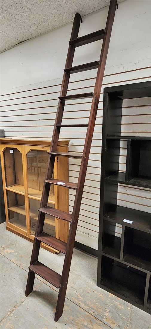 MAHOG LIBRARY LADDER 8'11"H X 16"W: MAHOG LIBRARY LADDER 8'11"H X 16"W