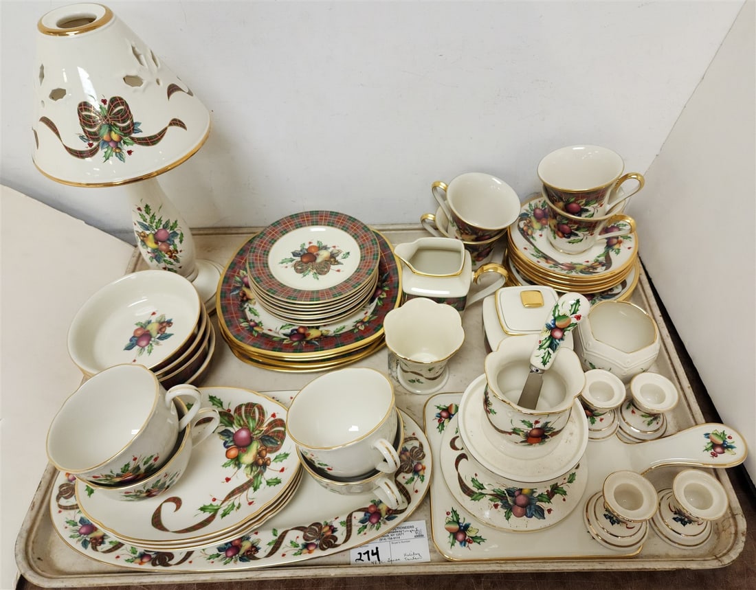 TRAY 48PC. LENOX "HOLIDAY TARTAN": TRAY 48PC. LENOX "HOLIDAY TARTAN"
