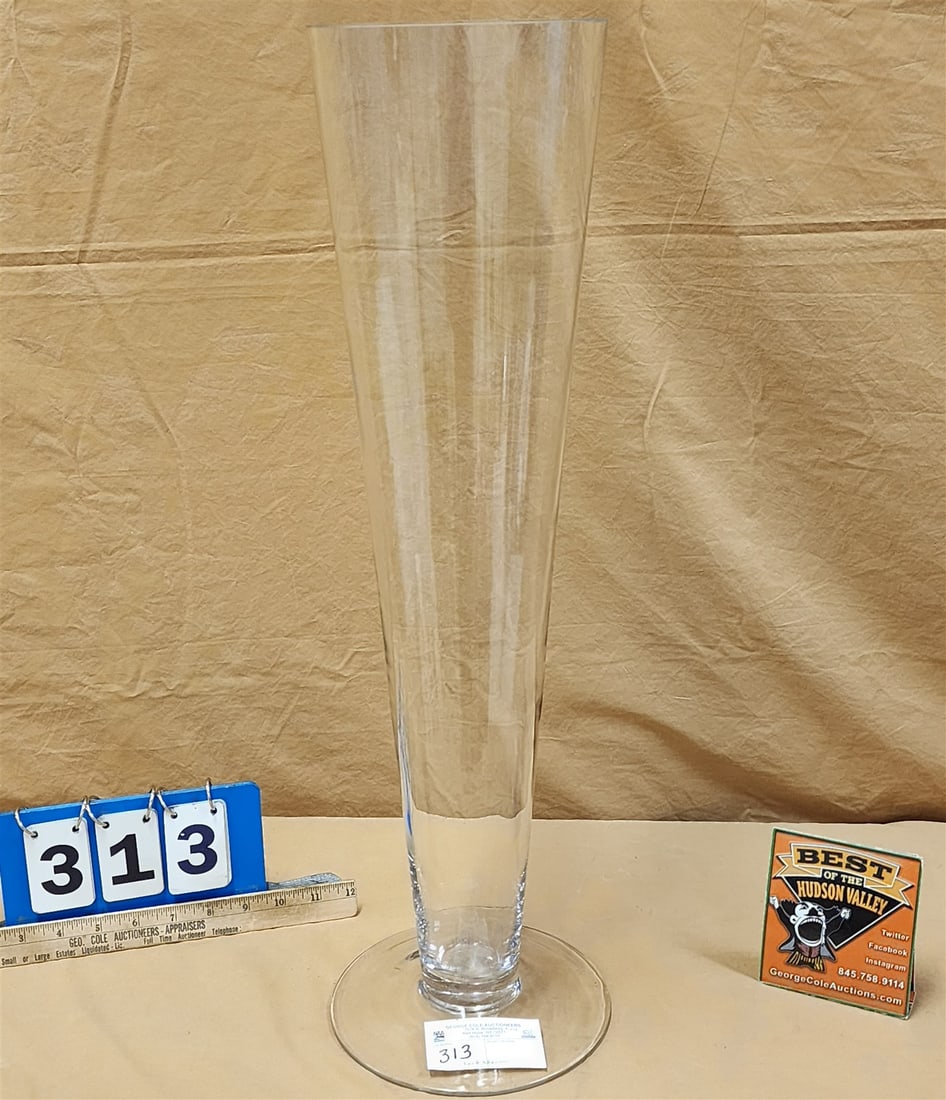 HAND BLOWN VASE 14"H X 6 1/2" DIAM.: HAND BLOWN VASE 14"H X 6 1/2" DIAM.