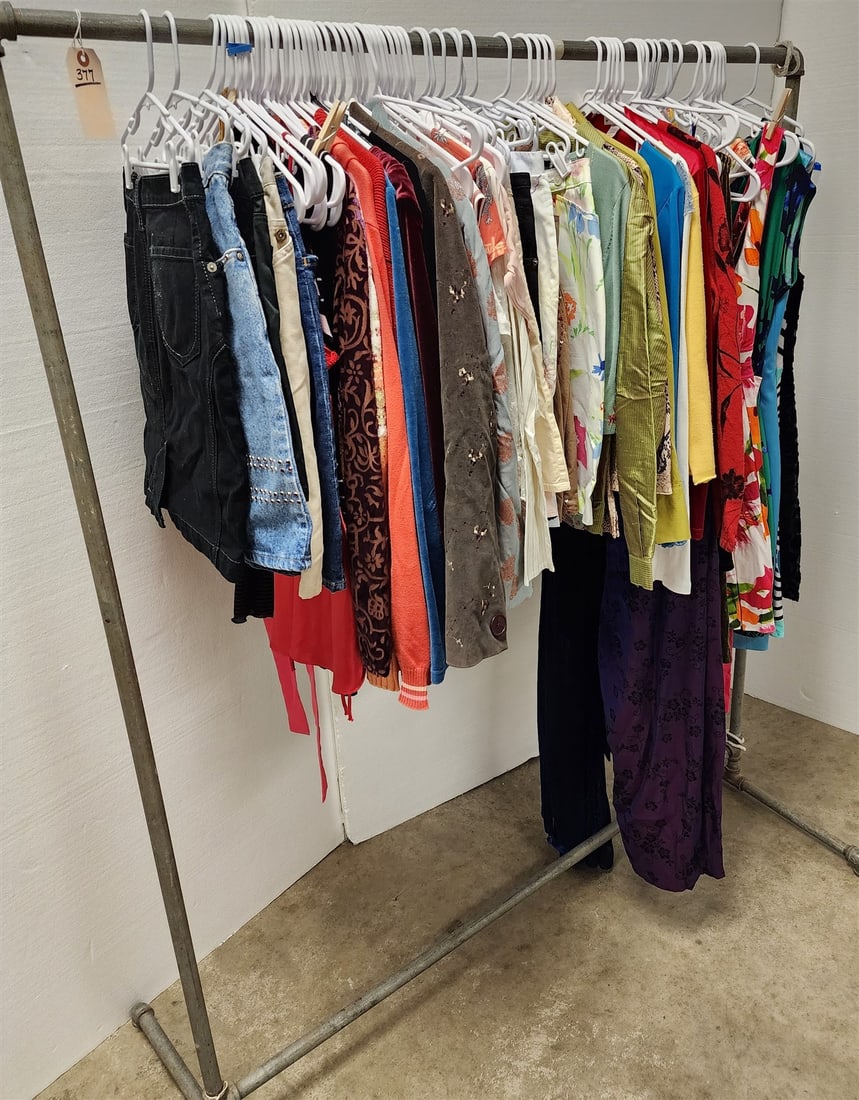 RACK CLOTHING-DONNA MORGAN, TAHARI, KARINA, CITY STUDIO ETC.: RACK CLOTHING-DONNA MORGAN, TAHARI, KARINA, CITY STUDIO ETC.