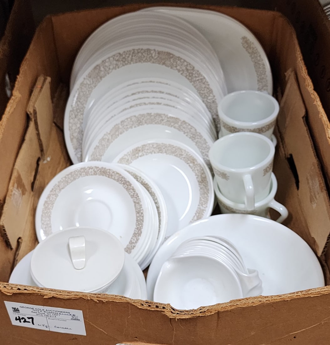 BX 65 PC. CORELLE DINNER SERVICE: BX 65 PC. CORELLE DINNER SERVICE