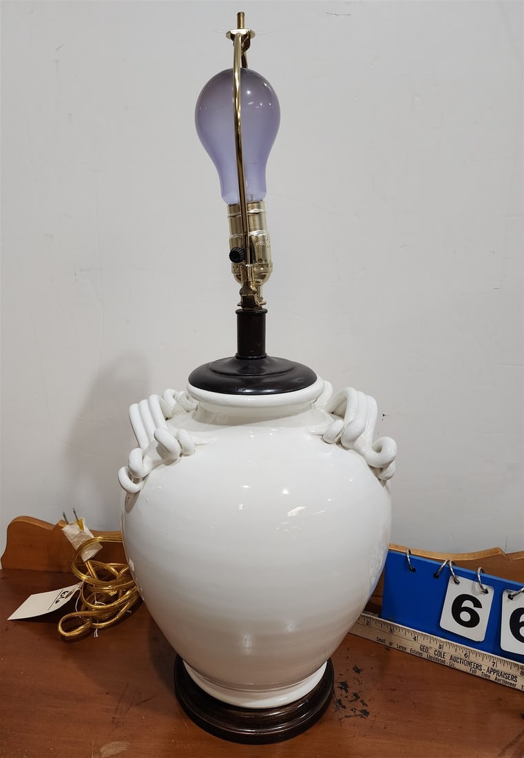 glazed pottery table lamp: glazed pottery table lamp H- W- L-