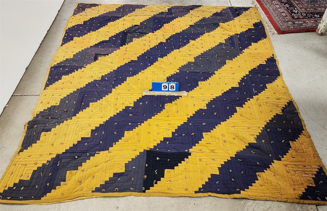 quilt: quilt H-5'8" W-6'6" L-