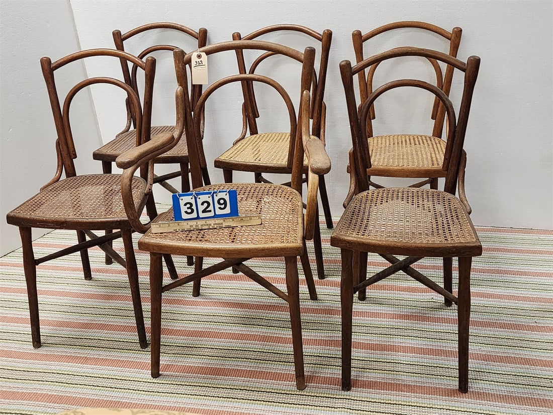 set 6 thonet #14 bentwood chairs (1 of 2)