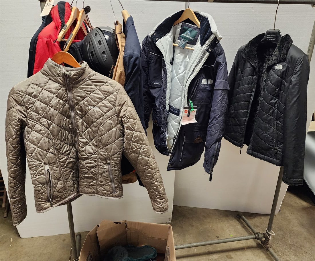 lot sports clothing Nils, Pikeur, Mountain Horse, North Face and bx hats, gloves, helmets (1 of 3)