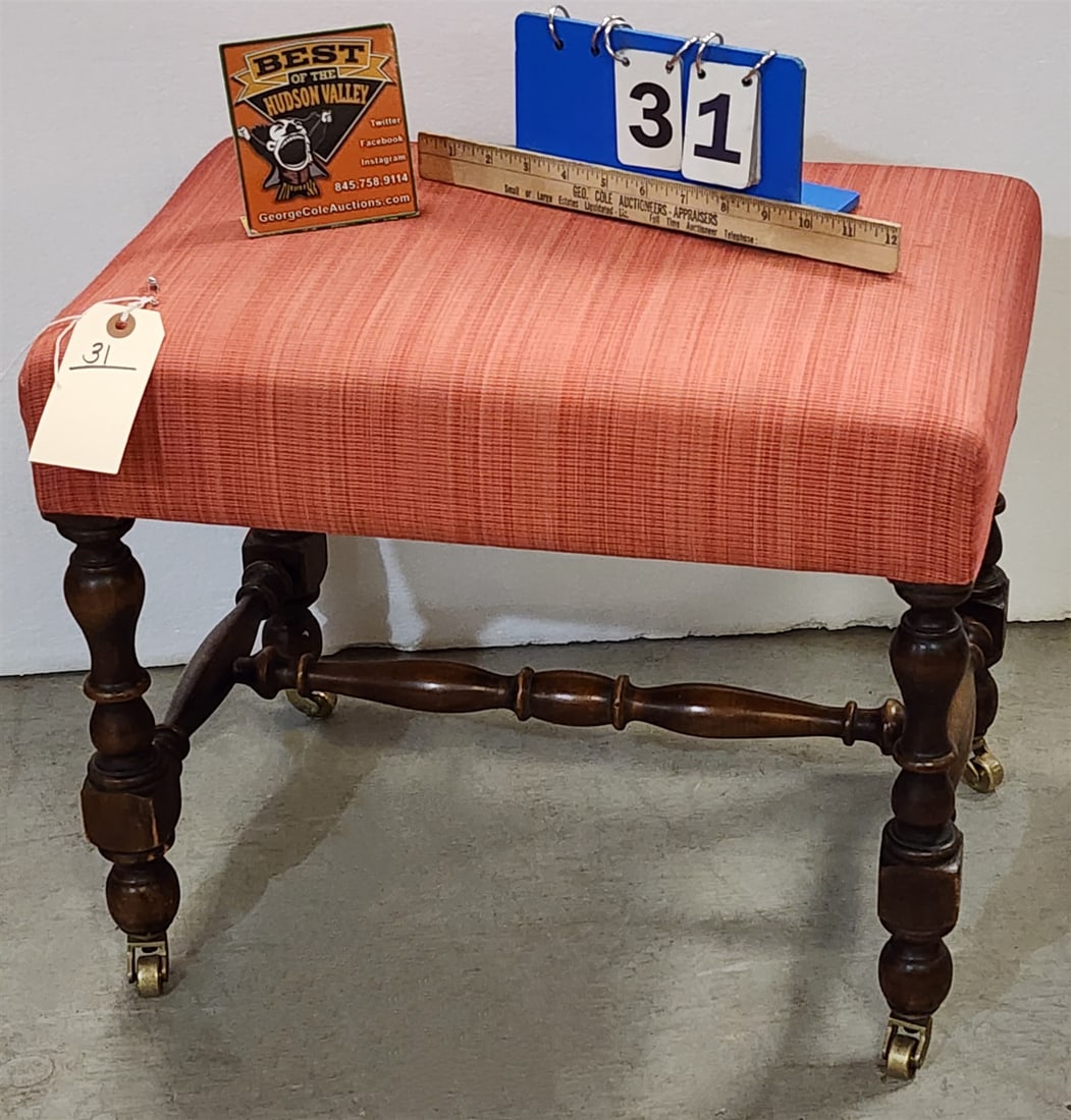 Uphols Bench 16 1/2"H X 19 1/2"W X 13 1/2"D: Uphols Bench 16 1/2"H X 19 1/2"W X 13 1/2"D