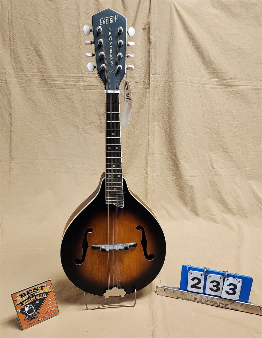 Gretsch New Yorker Mandolin Model 68311 (1 of 10)