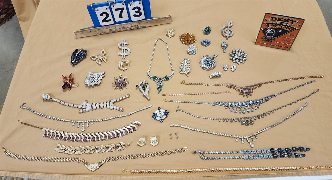 Tray Rhinestone Costume Jewelry: Tray Rhinestone Costume Jewelry