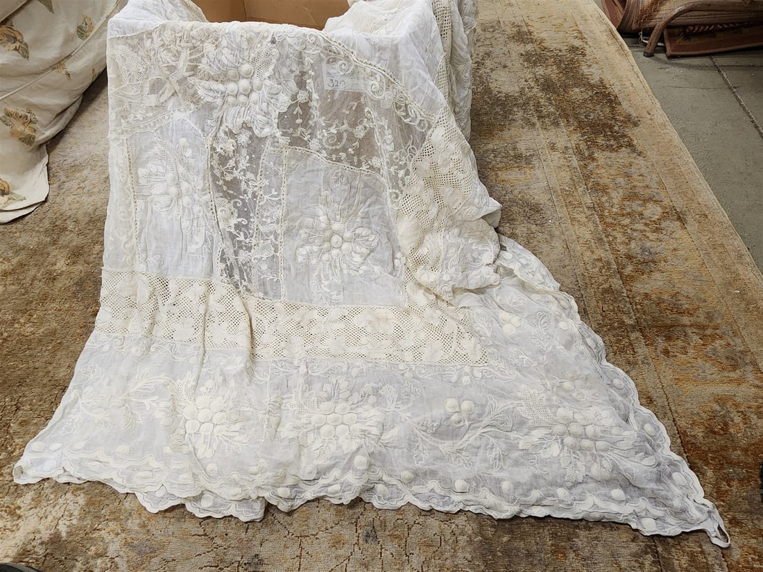 Bx Vintage Lace + Crochet Tablecloths (1 of 4)