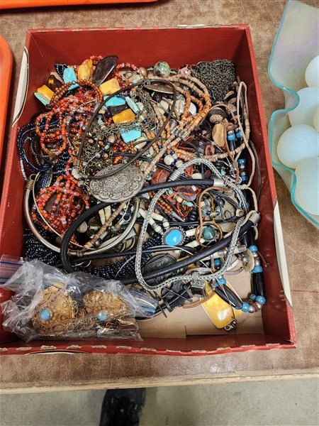 Tray Costume Jewelry: Tray Costume Jewelry