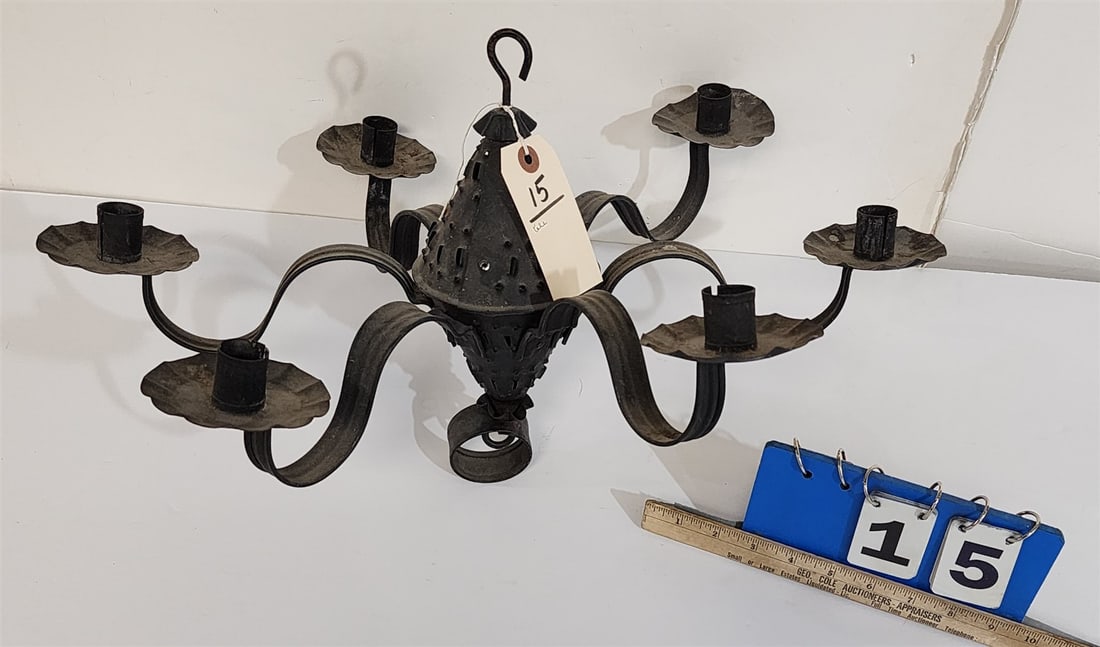 Tole 6 Arm Chandelier 11"H X 21" Diam: Tole 6 Arm Chandelier 11"H X 21" Diam