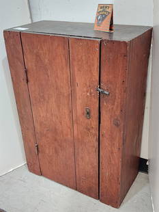 Prim 1 Door Cupboard 33 3/4"H X 24 1/4"W X 12": Prim 1 Door Cupboard 33 3/4"H X 24 1/4"W X 12"