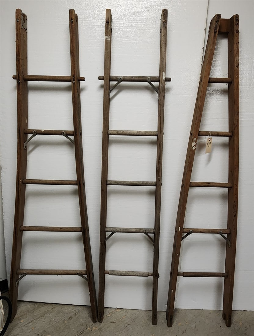 3 Section Wooden Ladder 18' (1 of 3)
