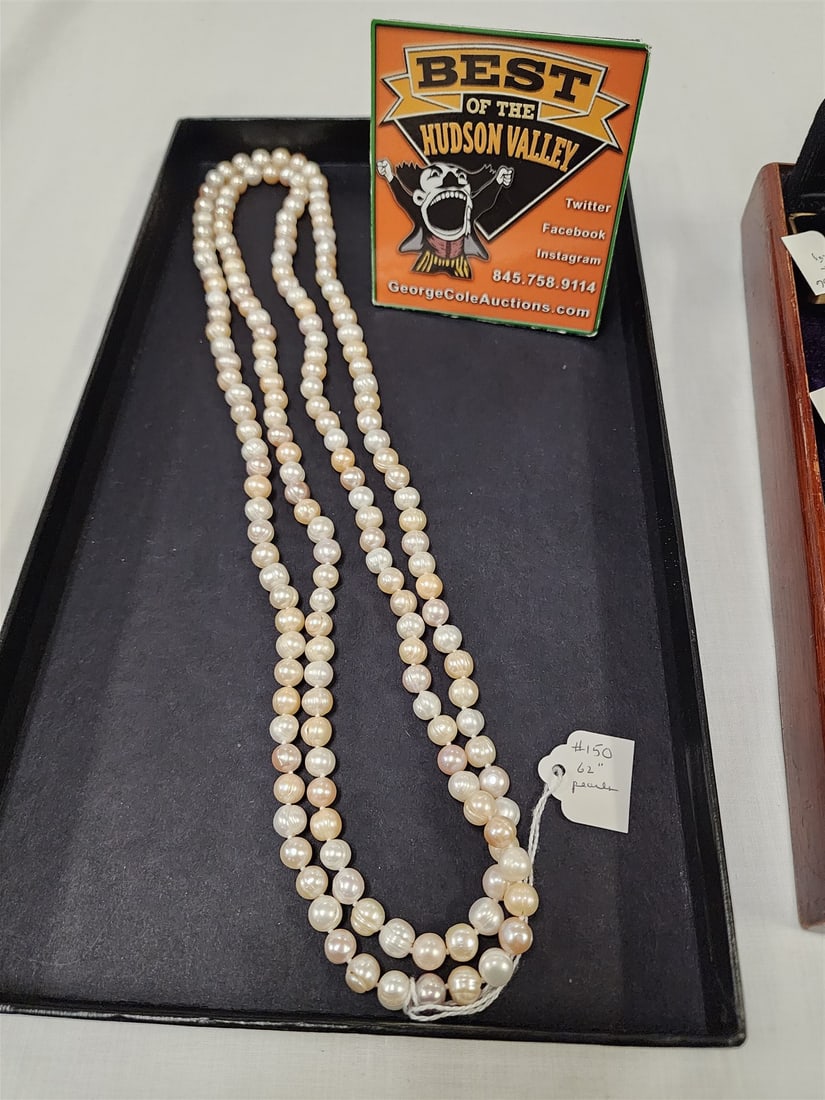 62" Cultured Pearl Necklace: 62" Cultured Pearl Necklace