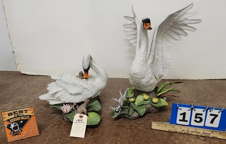 Pr Boehm Mute Swans W/ Cygnets 10" + 17 1/2" From The Norman Vincent Peale Foundation