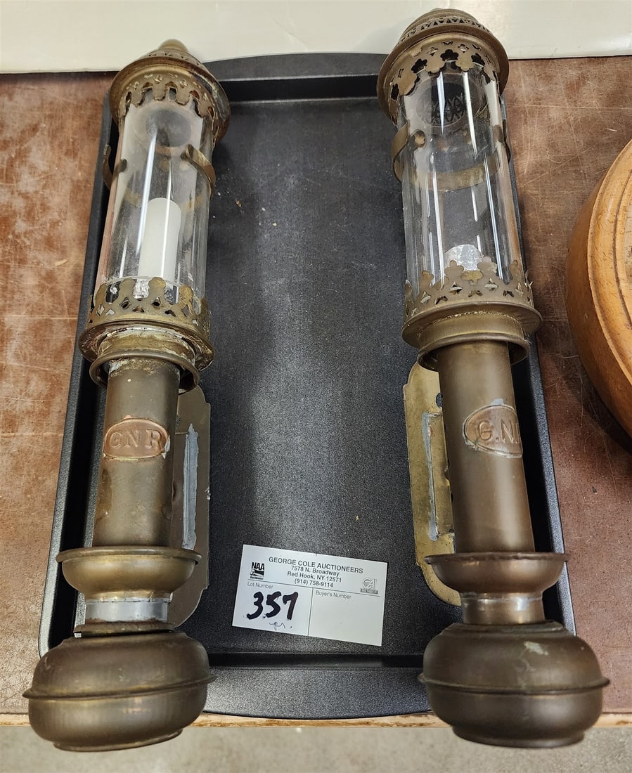 Tray Pr G.N.R. Brass Oil Lamp Sconces 14"H X 2 3/4"W X 3 1/2"D (1 of 4)