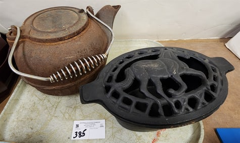 Tray Cast Iron Kettle + Humidifier