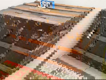 Trunk 25"H X 37"W X 23"D